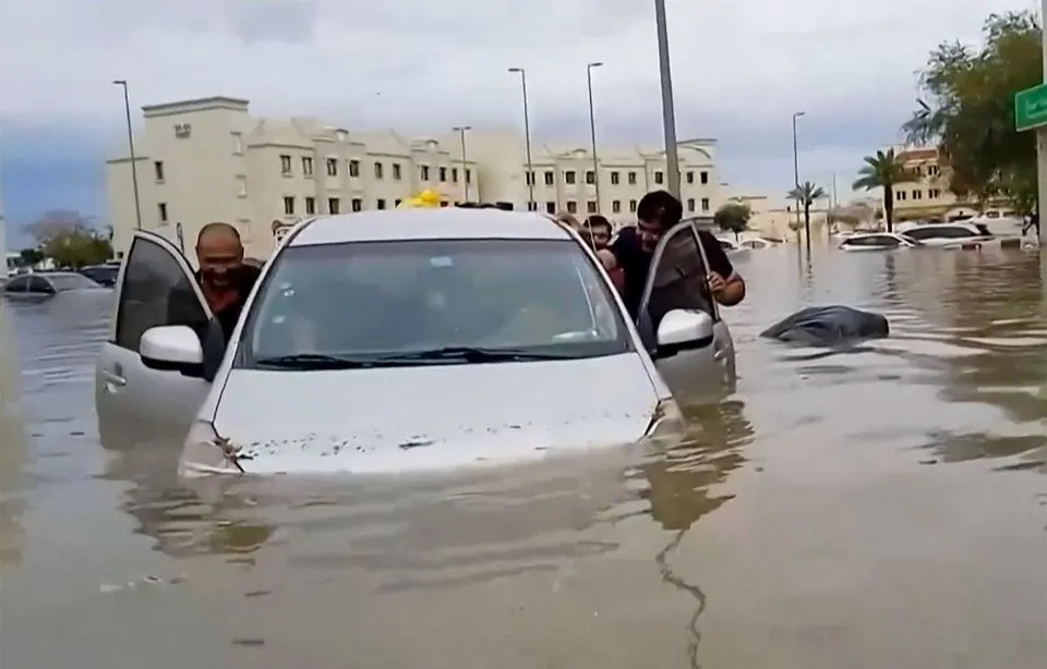 A Dubaï, deux ans de pluie en une seule journée