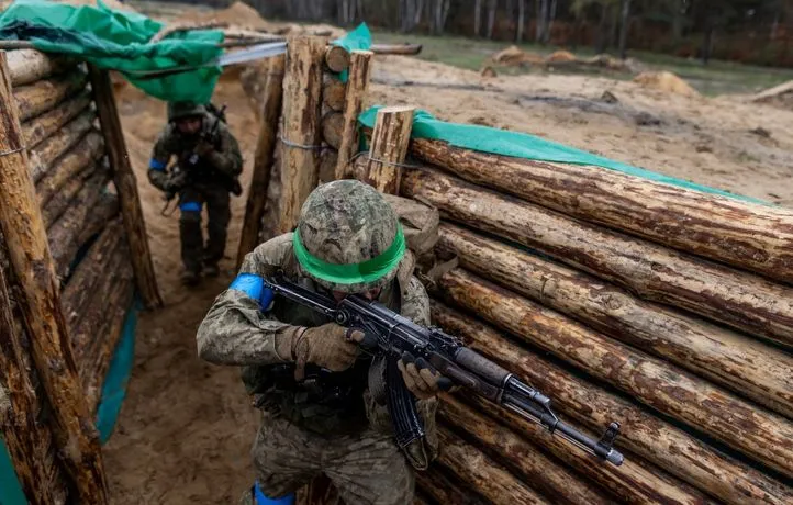 Guerre en Ukraine : Retour des hommes partis à l'étranger et déclenchement d'un soutien militaire