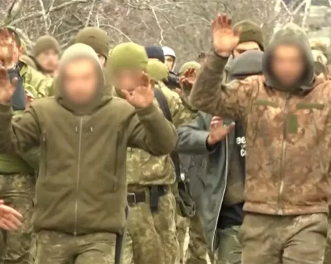 Guerre en Ukraine : 13 à 23 ans de prison prononcés contre des Ukrainiens capturés par l'armée russe
