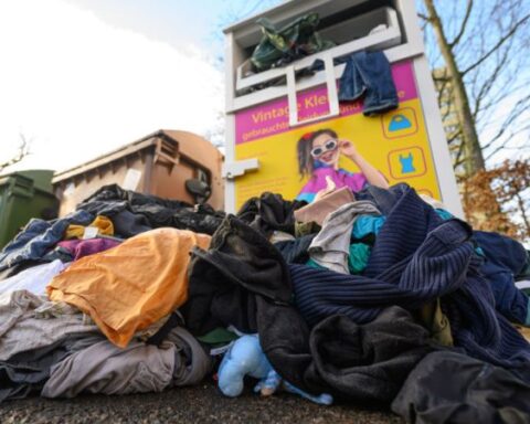Varsovie résout le défi des règles de l’UE en matière de recyclage des textiles