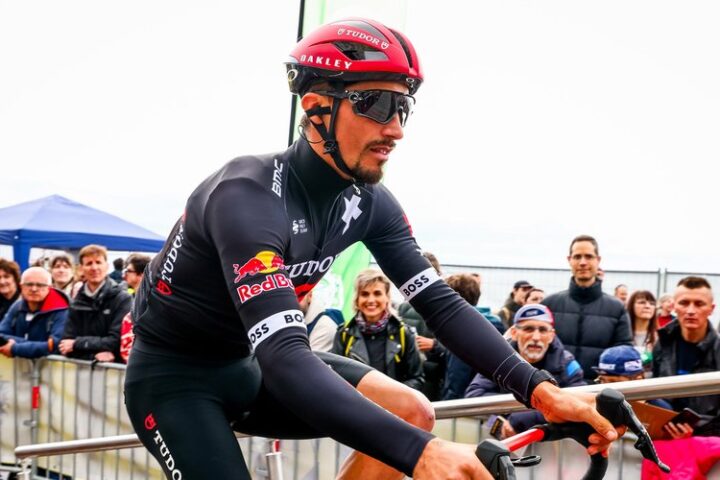 Vous n’imaginez sans doute pas : découvrez le prix hallucinant du vélo utilisé par Julian Alaphilippe lors de la course Milan-San Remo