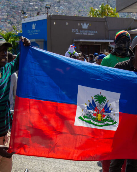 Comment, 200 ans plus tard, la "double dette" d'Haïti vis-à-vis de la France continue à peser sur les relations entre les deux pays