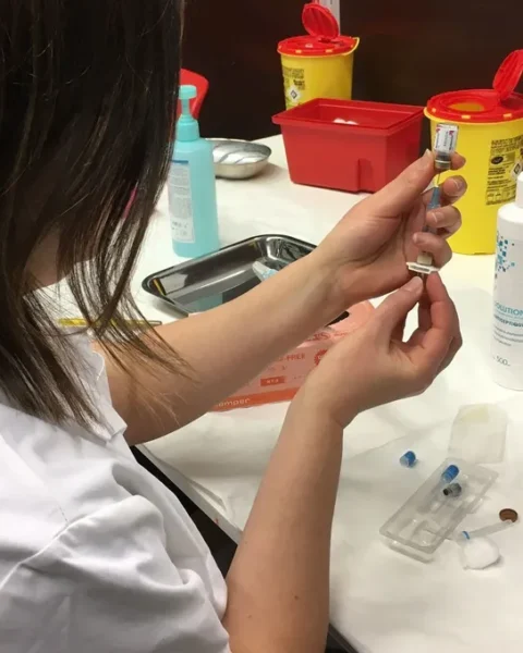 Deux nouveaux cas de méningite près de Rennes, les lycéens sont hospitalisés