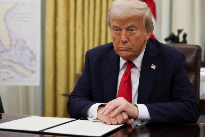 Donald Trump annoncera ce mercredi de nouveaux droits de douanes : de Paris à Berlin en passant par Londres, le monde retient son souffle