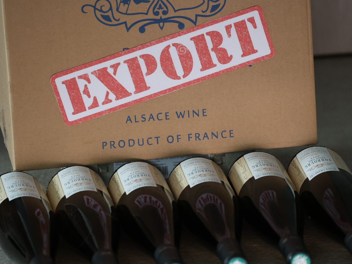 Droits de douane américains : les professionnels français du vin estiment leurs pertes à "un milliard d'euros" et qualifient les 20% de taxes d'"insupportables"