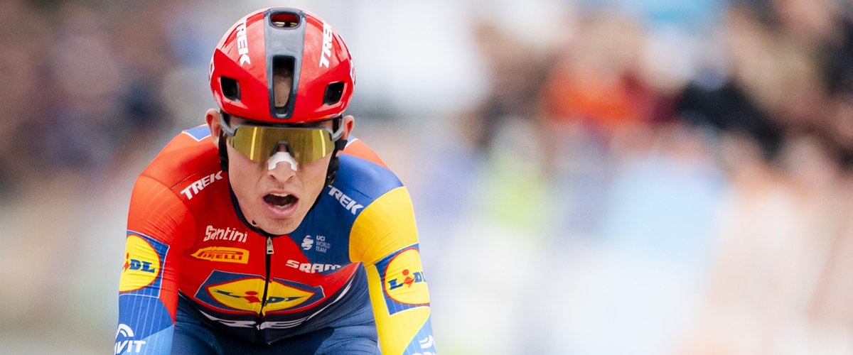Impressionnante chute lors de la Flèche Wallonne : en sang, le cycliste Mattias Skjelmose est contraint d’abandonner la course