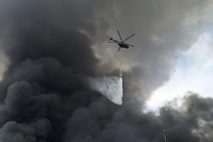 Iran: après une explosion dévastatrice dans le principal port du pays, les secours à pied d’œuvre