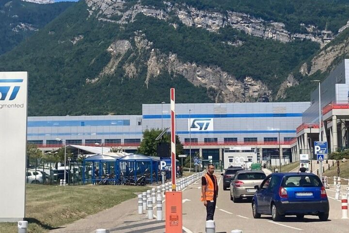 Le fabricant de semi-conducteurs STMicroelectronics va supprimer environ 1 000 postes en France