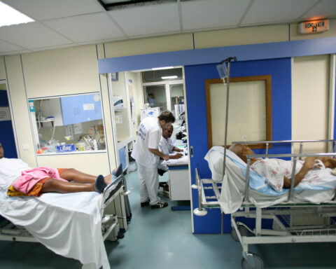 L'épidémie de chikungunya à La Réunion a fait trois nouveaux morts, le bilan provisoire passe à neuf victimes