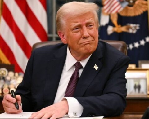 Les nouveaux droits de douane sur les produits chinois importés aux Etats-Unis vont grimper à 104% à partir de mercredi, annonce la Maison Blanche