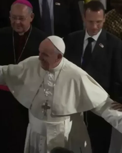 Mort du pape François : on vous explique pourquoi le souverain pontife fascine les complotistes