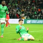 Victoire des Verts par chaos, Arsenal en balade, Piastri brille en F1: les infos sport du week-end