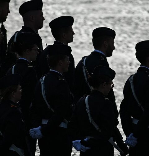 "Traité comme une larve" : violences, menaces, harcèlement… des anciens militaires d’un régiment d’élite en Occitanie portent plainte contre l’armée