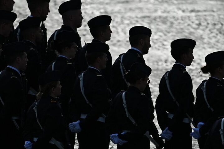 "Traité comme une larve" : violences, menaces, harcèlement… des anciens militaires d’un régiment d’élite en Occitanie portent plainte contre l’armée