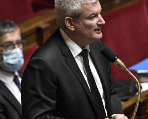 Aide à mourir : "Ce serait étonnant que le texte ne soit pas voté" à l'Assemblée, avance le député Olivier Falorni, rapporteur de la proposition de loi