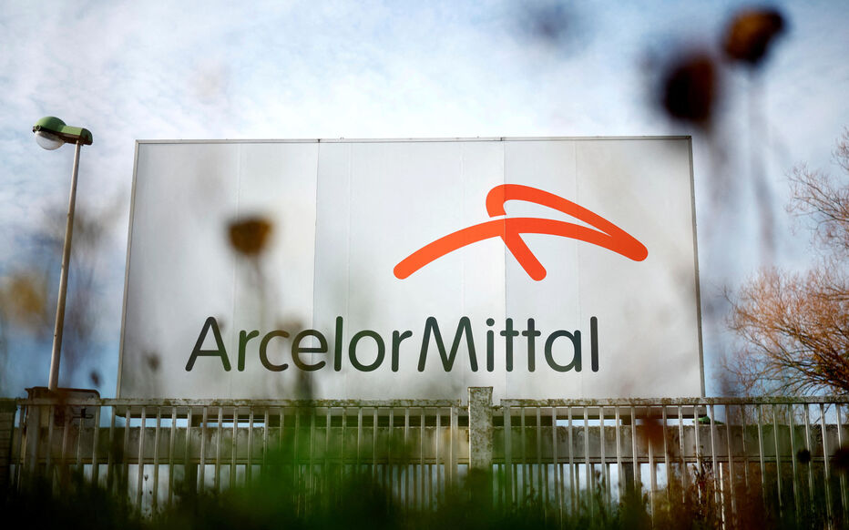 ArcelorMittal redit son « intention » d’investir 1,2 milliard d’euros à Dunkerque, mais maintient son plan social