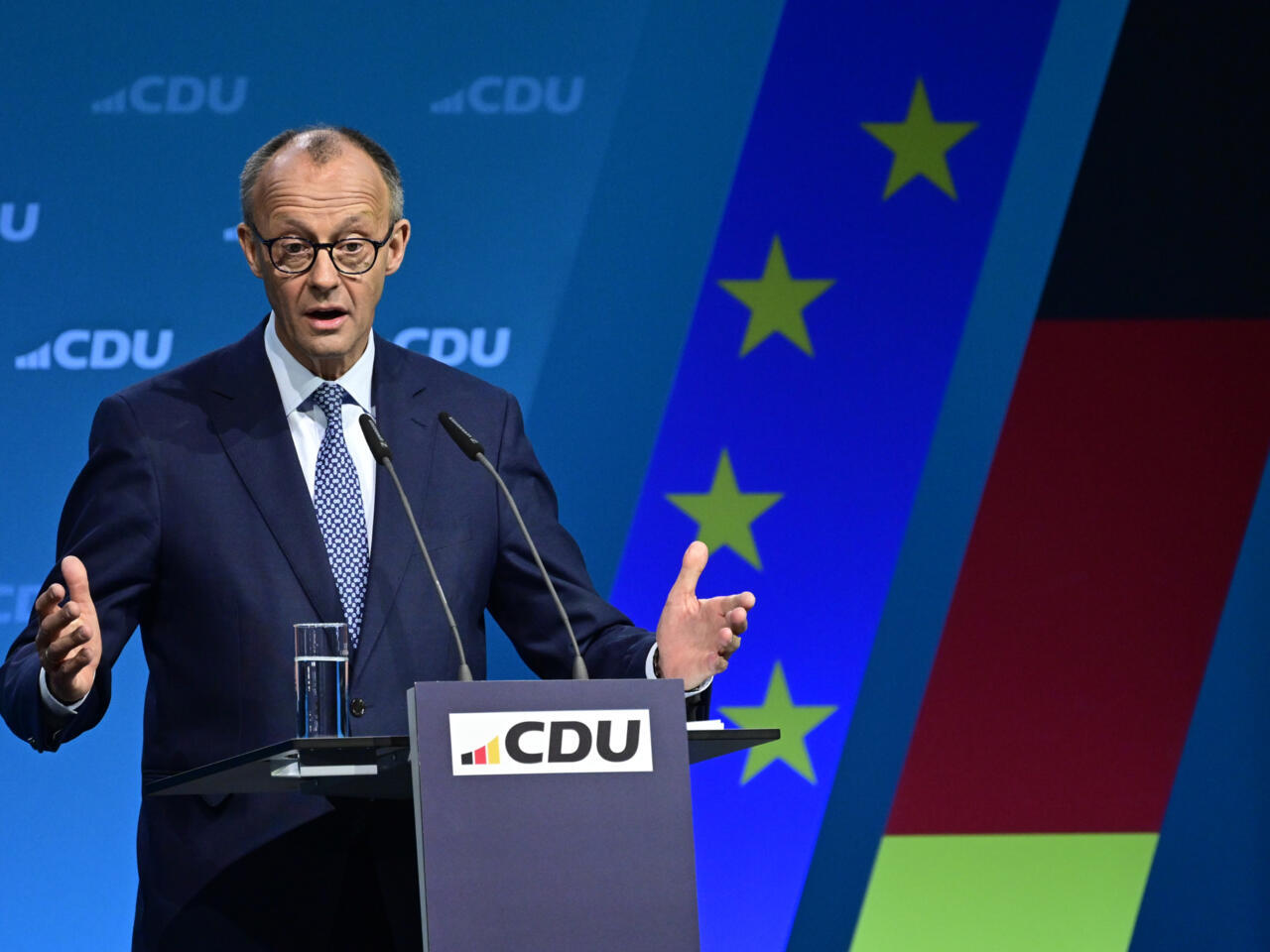 Défense, économie, Ukraine… Pourquoi l'élection comme chancelier de Friedrich Merz en Allemagne fait espérer une relance du moteur franco-allemand