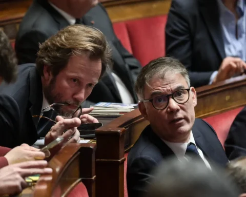 Election à la tête du PS : éliminé au premier tour, Boris Vallaud en arbitre du duel entre Olivier Faure et Nicolas Mayer-Rossignol