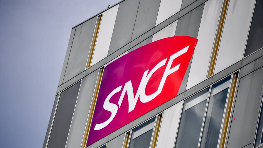 Grève à la SNCF : "On pense qu'on aura un train pour ramener tout le monde dimanche", affirme Jean-Pierre Farandou, président du groupe SNCF