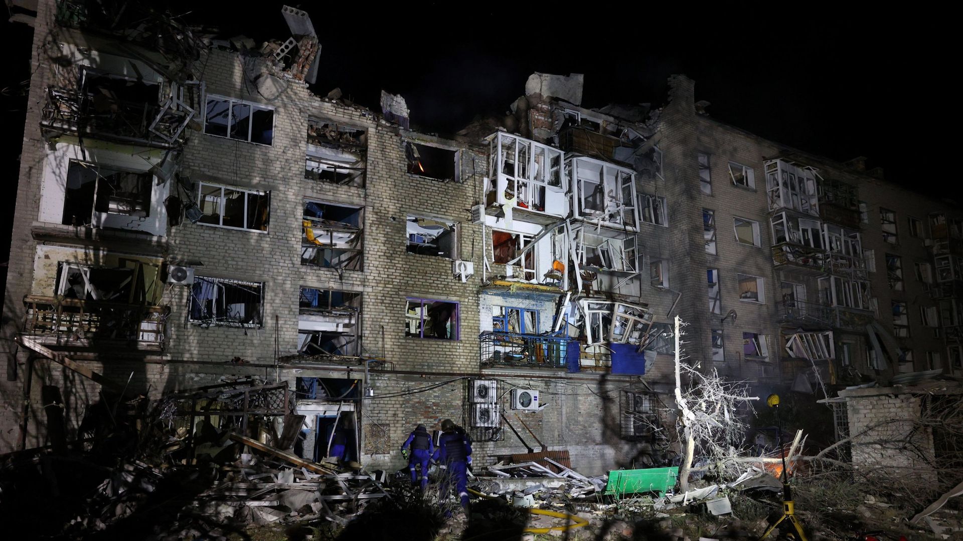 Guerre en Ukraine : Volodymyr Zelensky appelle à davantage de sanctions contre la Russie après une nouvelle attaque nocturne sur Kiev