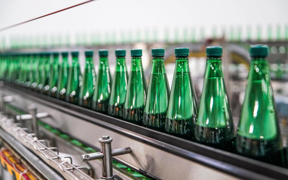 Perrier, Vittel, Contrex, Hépar : les préfets ordonnent à Nestlé le retrait des filtres interdits de toutes ses usines françaises