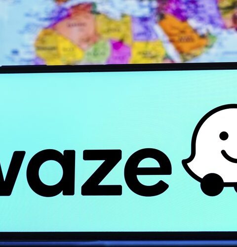 Radars : pourquoi la France interdit cette fonctionnalité du GPS Waze pourtant autorisée dans le monde entier ?