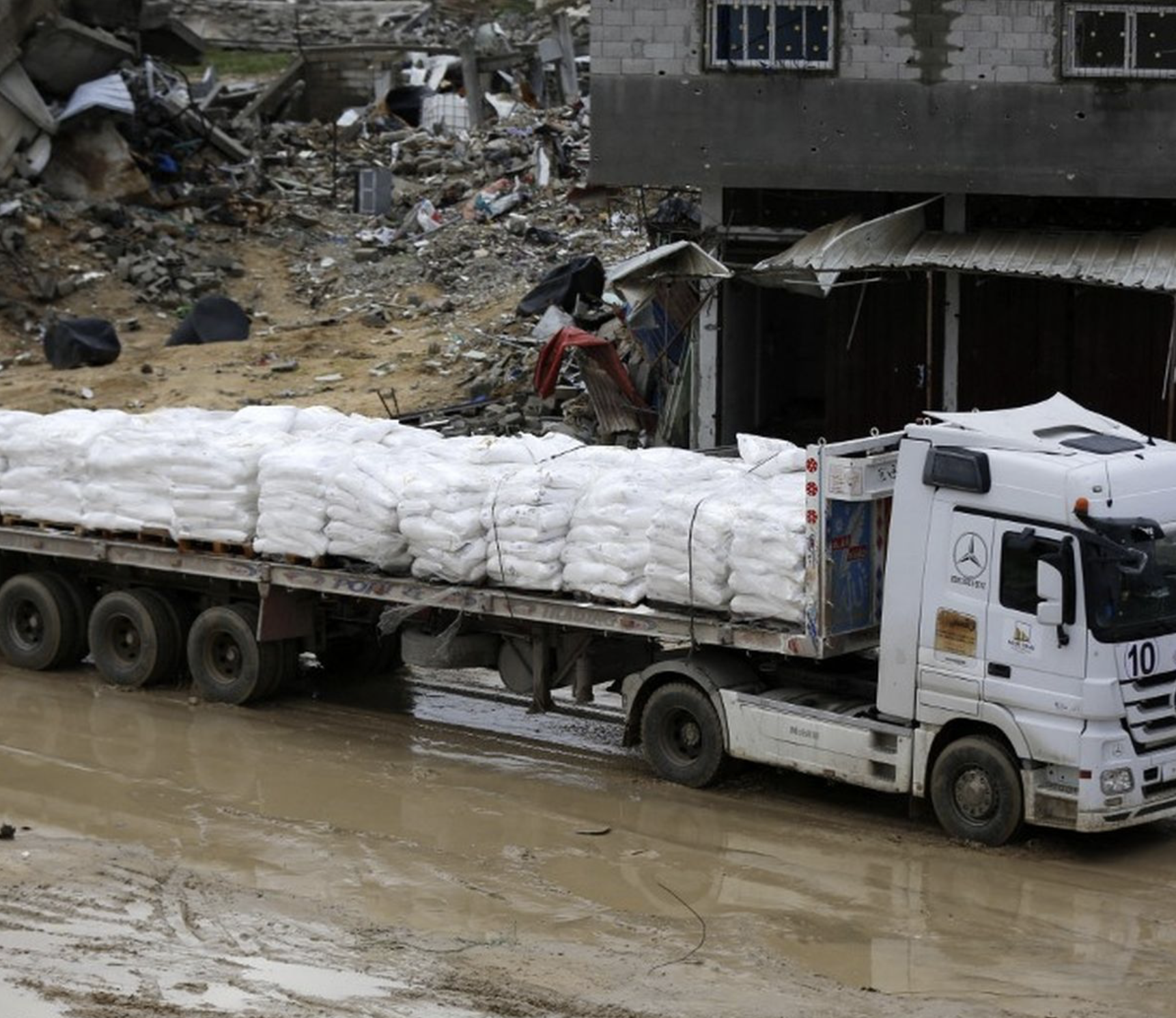 Guerre dans la bande de Gaza : Médecins sans frontières dénonce une aide "ridiculement insuffisante" à cause du blocage israélien