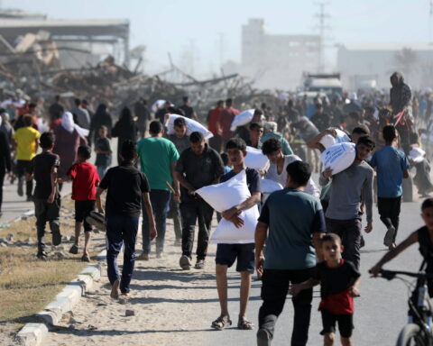 Blocage de l'aide humanitaire à Gaza : des Franco-Israéliens visés par une enquête pour complicité de génocide et de crimes contre l'humanité