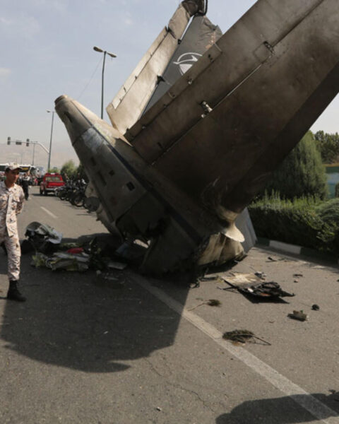 Ce que l'on sait du crash meurtrier d'un avion d'Air India survenu dans la ville d'Ahmedabad, en Inde, avec 242 personnes à bord