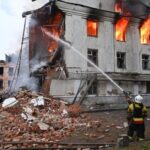 Guerre en Ukraine : des frappes russes font cinq morts et plus de 20 blessés à Kharkiv et Kherson