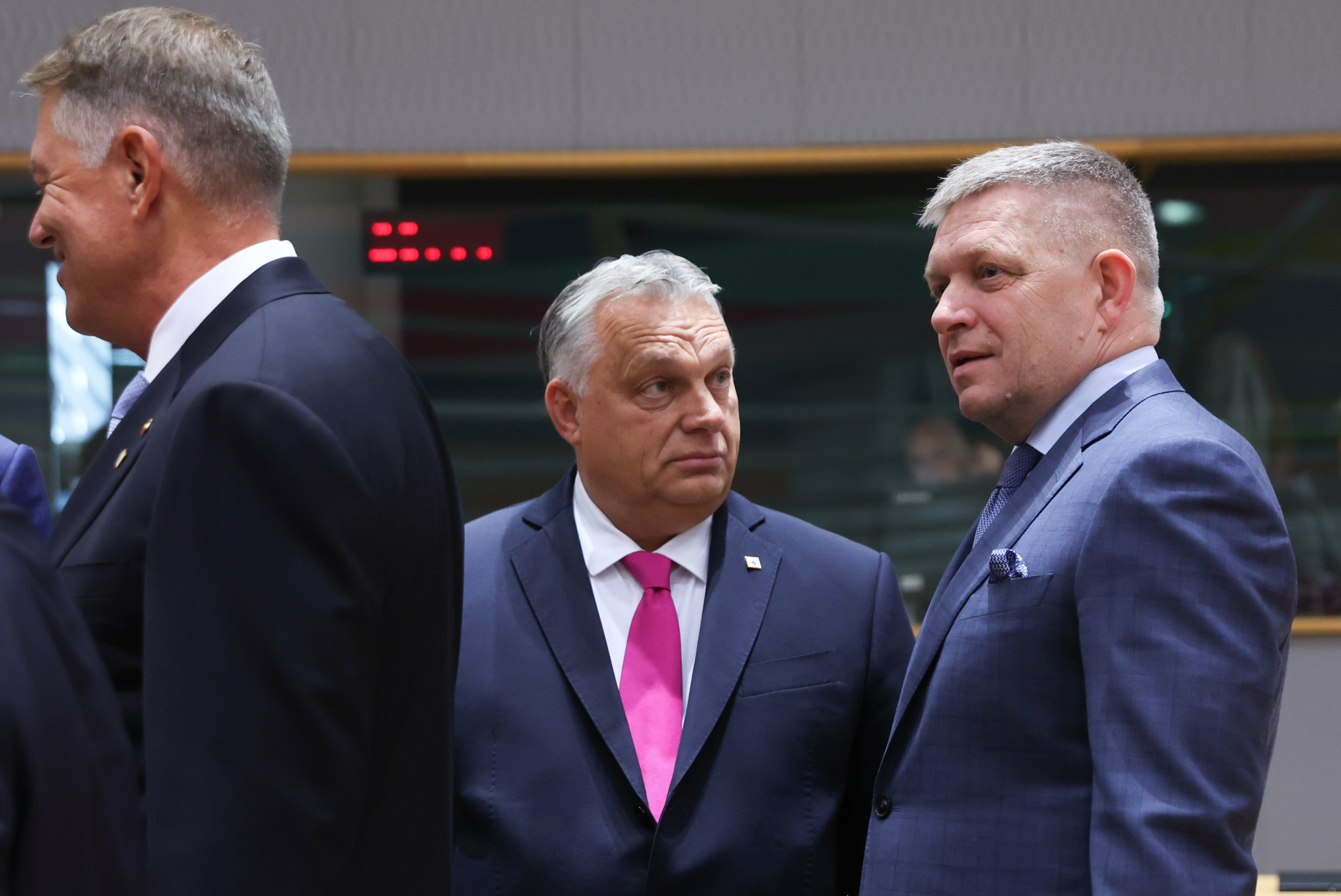Hongrie et Slovaquie bloquent le 18e paquet de sanctions de l’UE contre la Russie