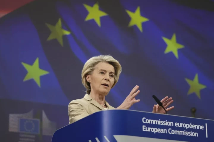 L’UE vise l’adoption du 18e paquet de sanctions contre la Russie cette semaine malgré les blocages