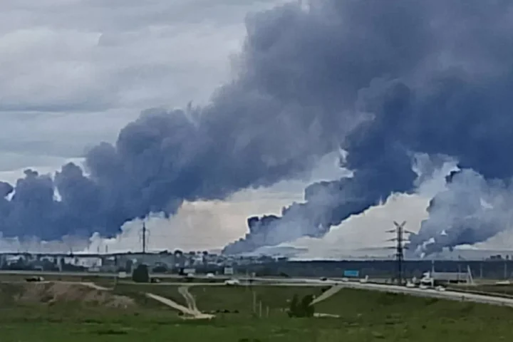 L’Ukraine mène une vaste attaque contre l’aviation militaire russe
