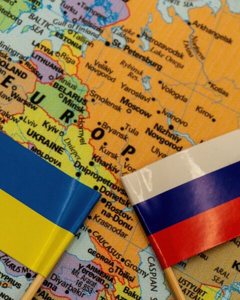 La Russie intensifie la militarisation : des femmes du Sud global piégées, des enfants ukrainiens enrôlés