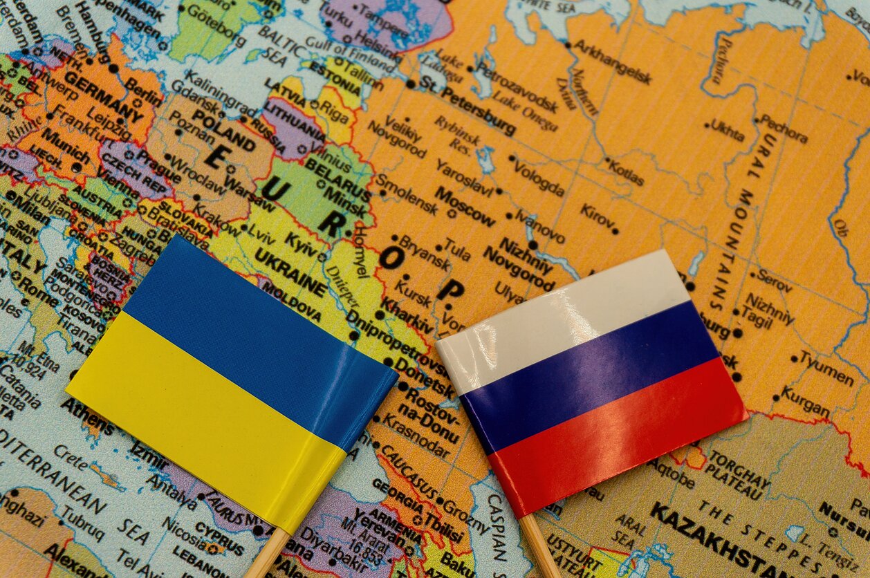 La Russie intensifie la militarisation : des femmes du Sud global piégées, des enfants ukrainiens enrôlés