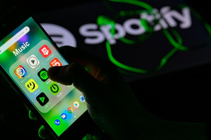 La Sacem souhaite réguler l'IA musicale et plaide en faveur d'une licence pour mieux rémunérer les artistes