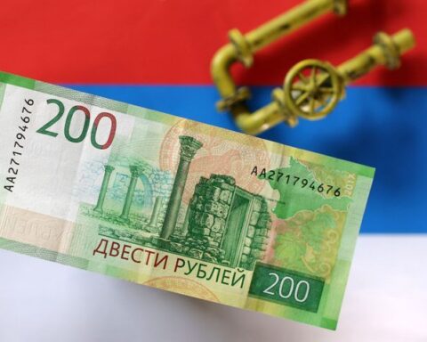 Le paradoxe russe : un rouble fort, un budget affaibli malgré la hausse du pétrole