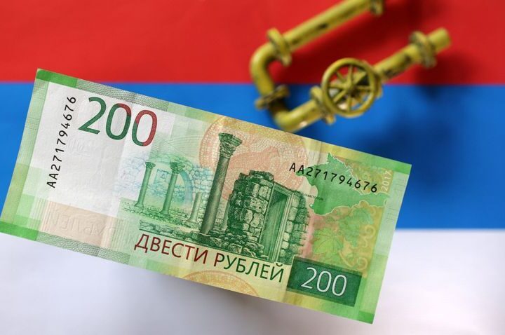 Le paradoxe russe : un rouble fort, un budget affaibli malgré la hausse du pétrole