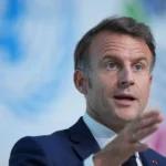 Meurtre d'une surveillante par un collégien : les réseaux sociaux encouragent-ils la violence chez les jeunes, comme le laisse entendre Emmanuel Macron ?