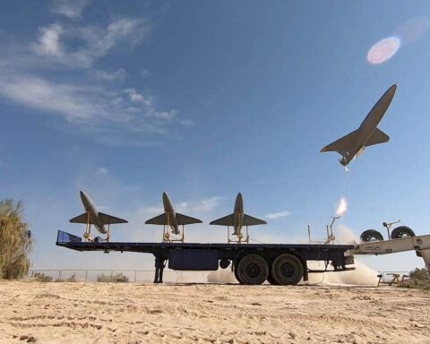 Pyongyang envoie jusqu’à 25 000 ouvriers en Russie pour produire des drones militaires