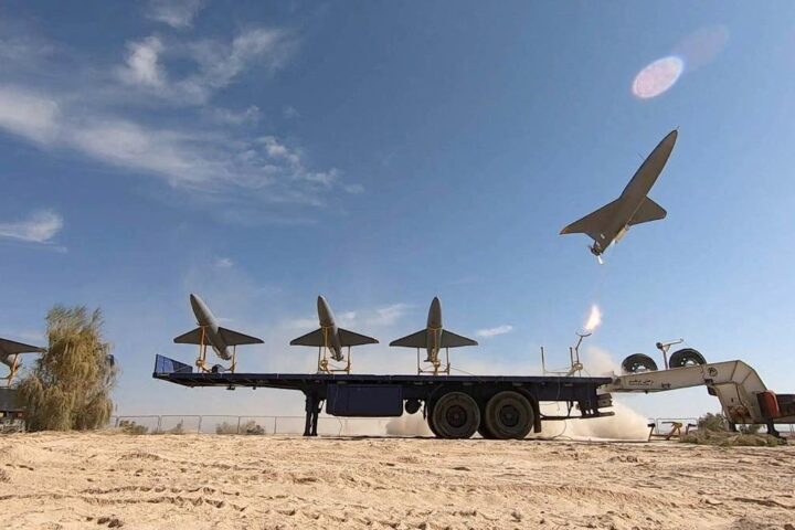 Pyongyang envoie jusqu’à 25 000 ouvriers en Russie pour produire des drones militaires