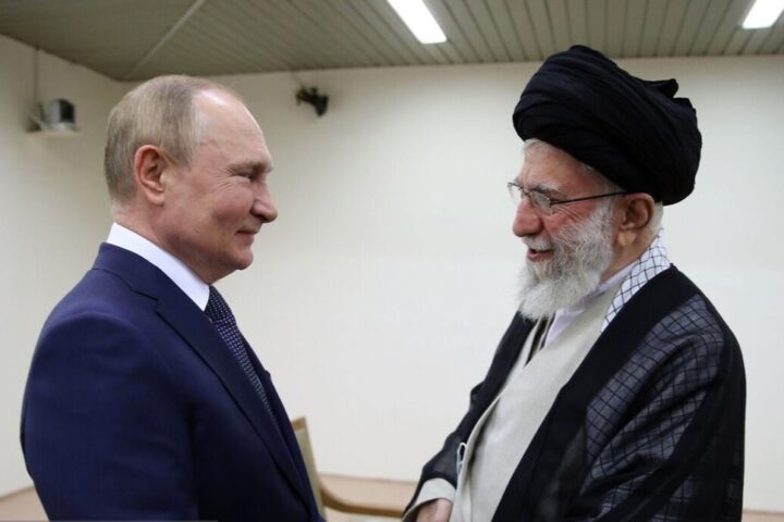 Téhéran et Moscou : une alliance militaire qui s’affiche sans détour