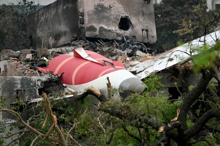 Accident d'un Boeing en Inde : une nouvelle piste privilégiée émerge pour expliquer le crash.