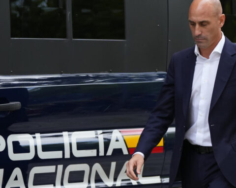 Affaire du baiser forcé : la cour d'appel espagnole valide la condamnation de Luis Rubiales, le Paris FC annonce l'arrivée d'un nouvel attaquant.