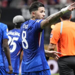 Chelsea commence sa Coupe du monde des clubs par une victoire face au Los Angeles FC, tandis que le cyclisme français brille et que le PSG rencontre des difficultés.