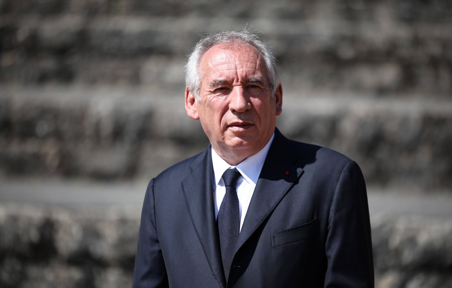 Conflit sur le trottoir, revers pour Bayrou : Échec du conclave sur les retraites