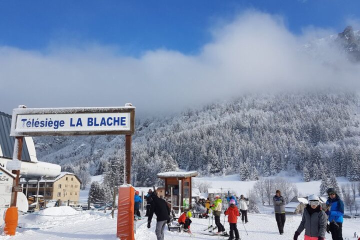 En raison du réchauffement climatique, la station de Grand Serre ferme ses pistes aux skieurs.