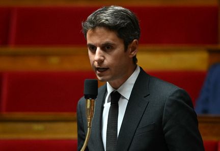 Gabriel Attal suggère une réforme du système des retraites sans âge légal de départ fixé.