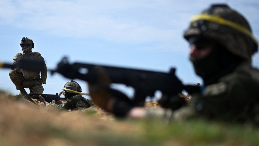 Guerre en Ukraine : la Russie préparerait la formation de centaines de militaires chinois pour contrer les opérations occidentales.
