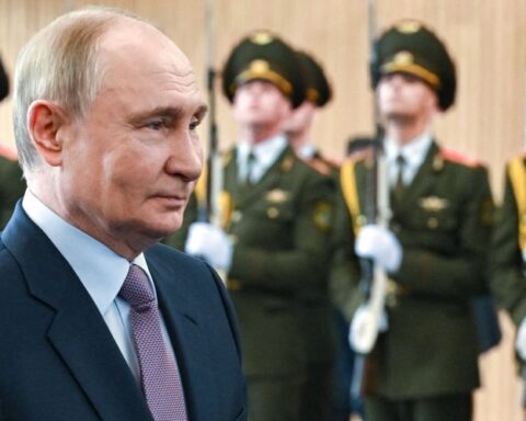 Guerre en Ukraine : La Russie recrute des femmes africaines pour renforcer ses capacités industrielles.